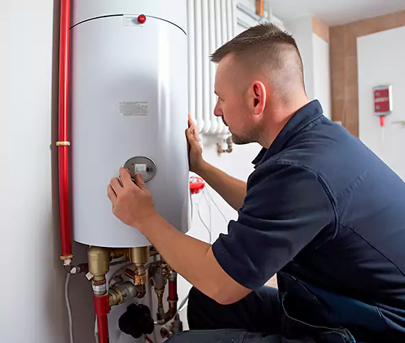 Expert Plumber for Gas Water Heater Replacement in Lynbrook, NY: Schedule Affordable Replacement Services with Us