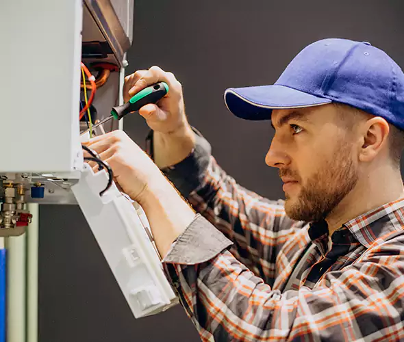 Expert Plumber for Tankless Water Heater Maintenance in Lynbrook, NY: Schedule Professional Maintenance Services with Us