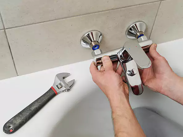 Why Choose Lynbrook Plumbing Heating for Bathtub Faucet Replacement in Lynbrook, NY?