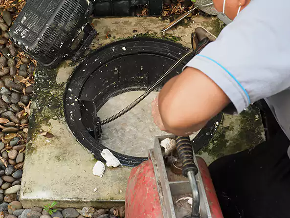 Why Choose Lynbrook Plumbing Heating for Sewer Line Cleaning in Lynbrook, NY?